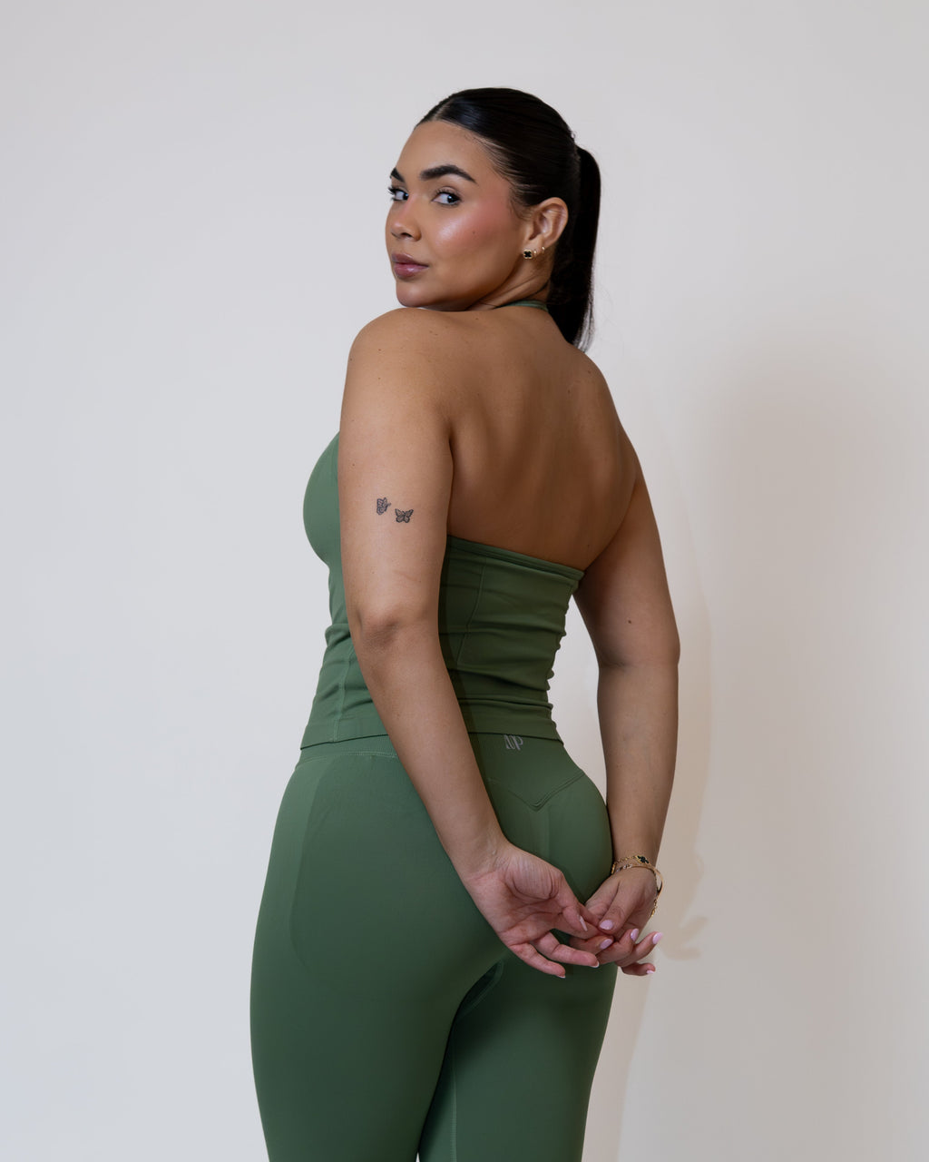 Essential V Long Top